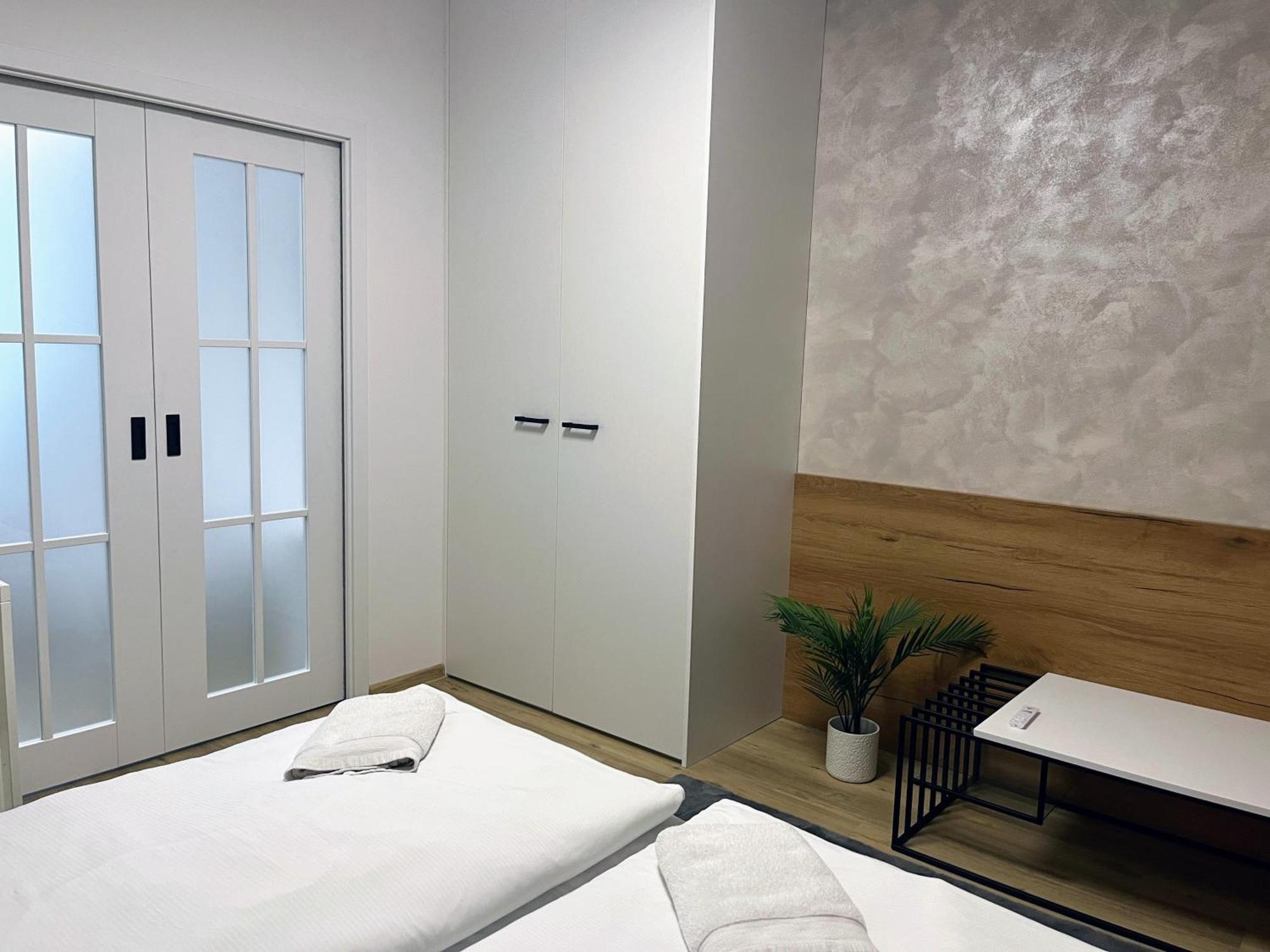 OpočnoApartman Na Namestiアパートメント エクステリア 写真